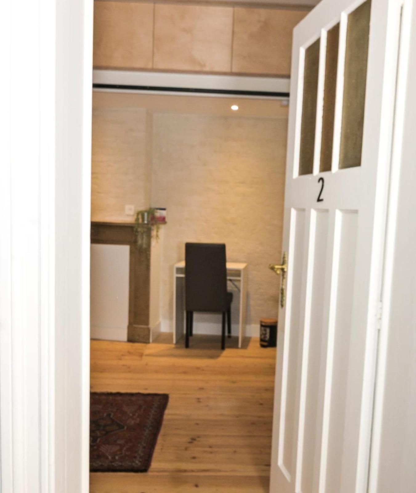 Comfortable Room With Terrace European Parliament Brussel Bagian luar foto